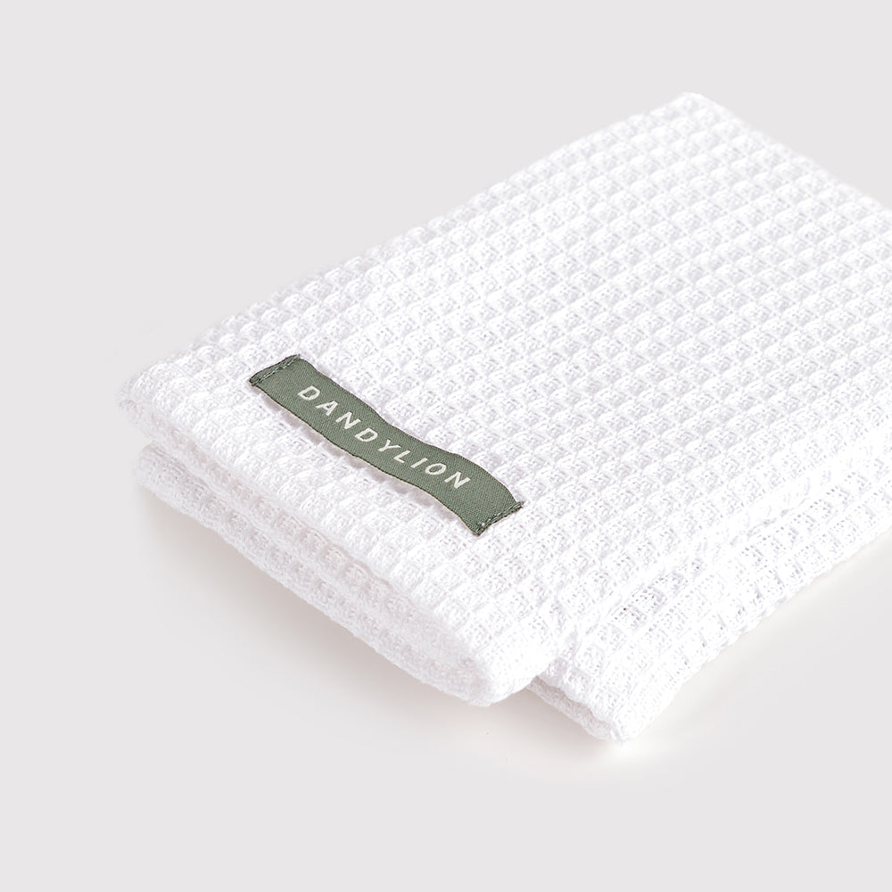 PawTowelWhiteImage1_07c57b29-eb2f-459b-b981-5efba50a3179.jpg